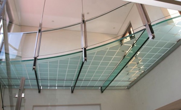 Использование стекла в дизайне