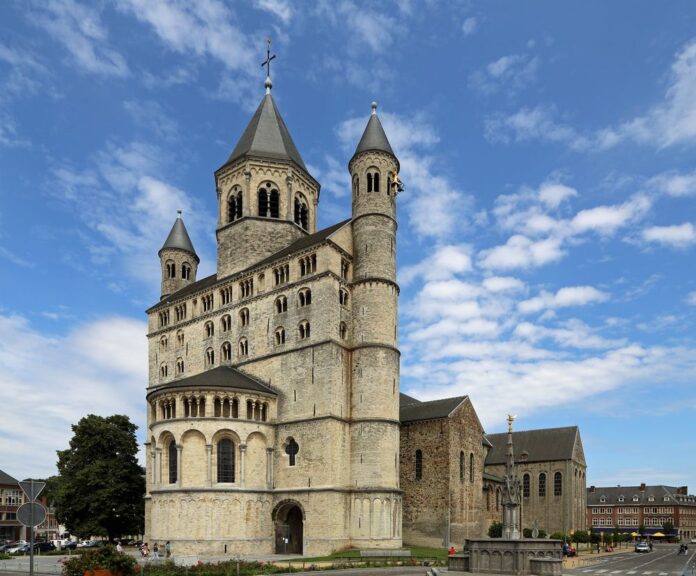 Романский стиль в архитектуре